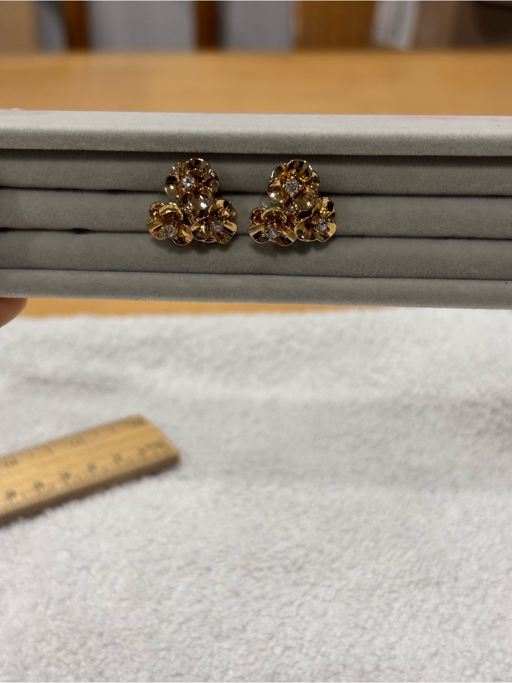 kate spade Gold Floral Crystal Cluster Stud Earrings